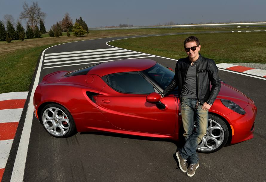 Per il 2014 il pluricampione Jorge Lorenzo sar il testimonial del marchio Alfa Romeo. Un connubio vincente tra uno dei piloti pi conosciuti e apprezzati a livello internazionale e il marchio centenario che esprime al meglio lo stile e l&#39;esperienza motoristica italiana 